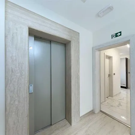 I Penthouse 1 Mit Whirlpool & Dachterrasse Apartment *