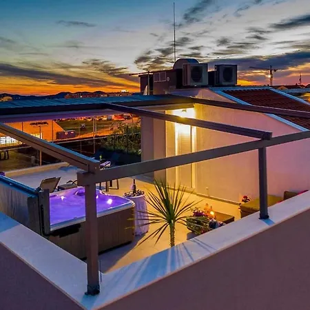 I Penthouse 1 Mit Whirlpool & Dachterrasse Apartment