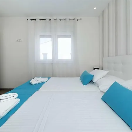 I Penthouse 1 Mit Whirlpool & Dachterrasse * Zadar