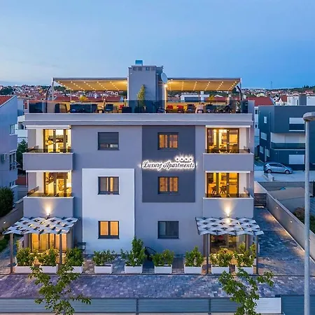 Apartment I Penthouse 1 Mit Whirlpool & Dachterrasse Zadar